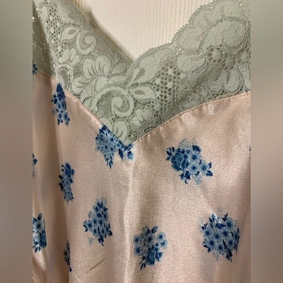 NWT WE ARE HAH (HOT AS HELL) Let It Slip Ditsy Floral French Blue. Size Small - Picture 5 of 10